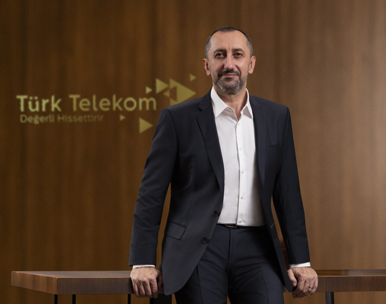 - Türk Telekom CEO'su Ümit Önal:
- "Yeni nesil teknolojiler konusunda