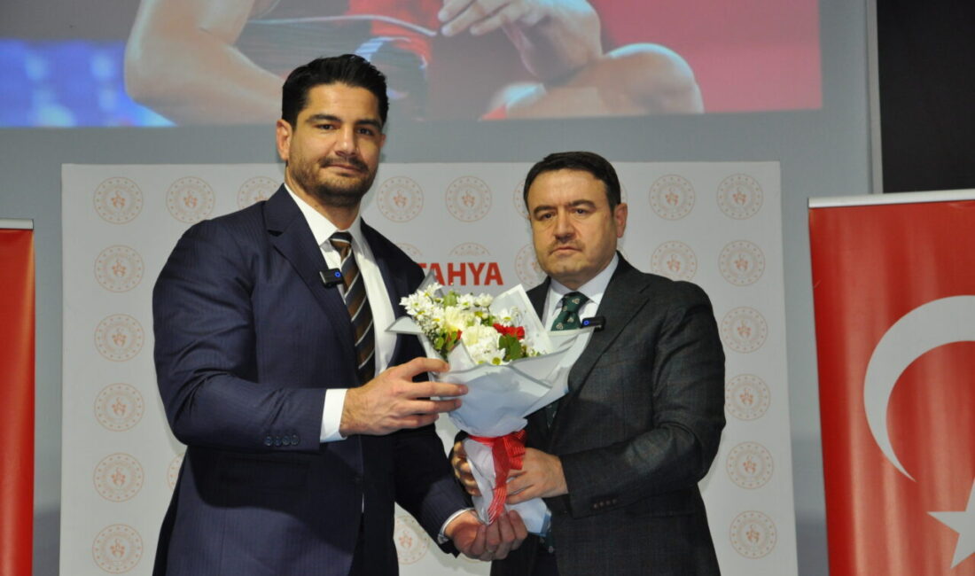 KÜTAHYA (AA) – Türkiye Güreş Federasyonu (TFG) Başkanı Taha Akgül,