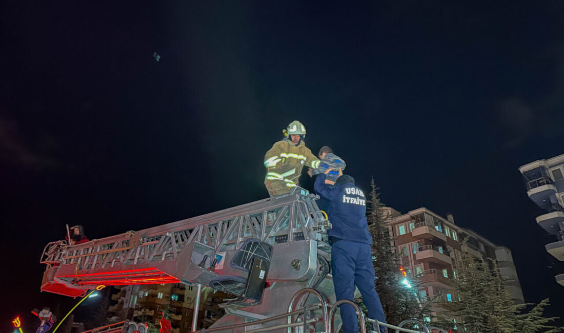 UŞAK (AA) – Uşak'ta 4 katlı bir apartmanın birinci katındaki