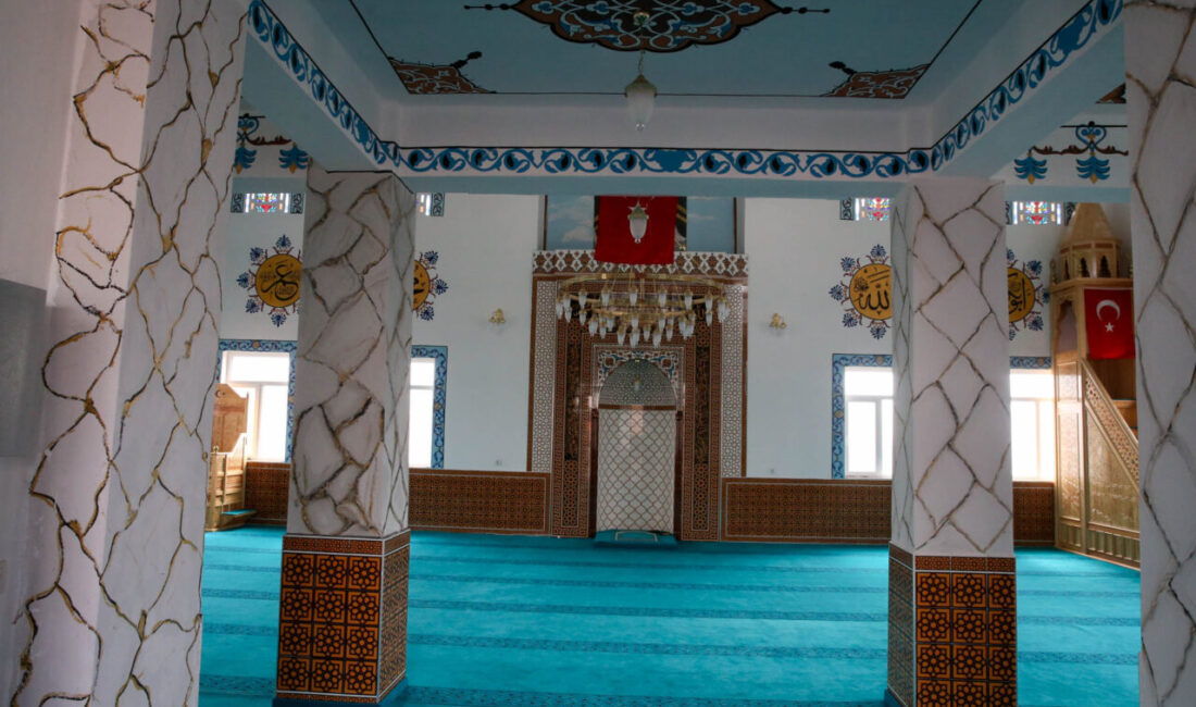 UŞAK (AA) – Uşak'ın Ulubey ilçesinde hayırseverler tarafından yaptırılan Prof.
