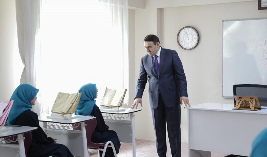 Kütahya Valisi Musa Işın, hafızlık eğitimi veren proje okulları bünyesindeki