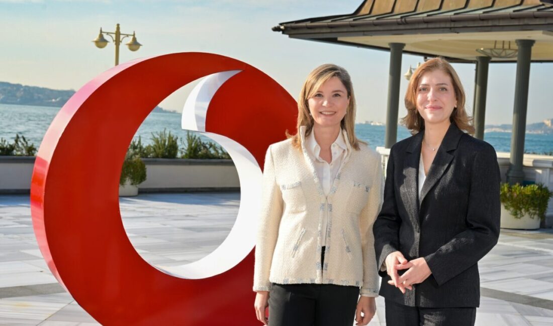- Vodafone Türkiye İcra Kurulu Başkan Yardımcısı Nazlı Tlabar Güler:
-