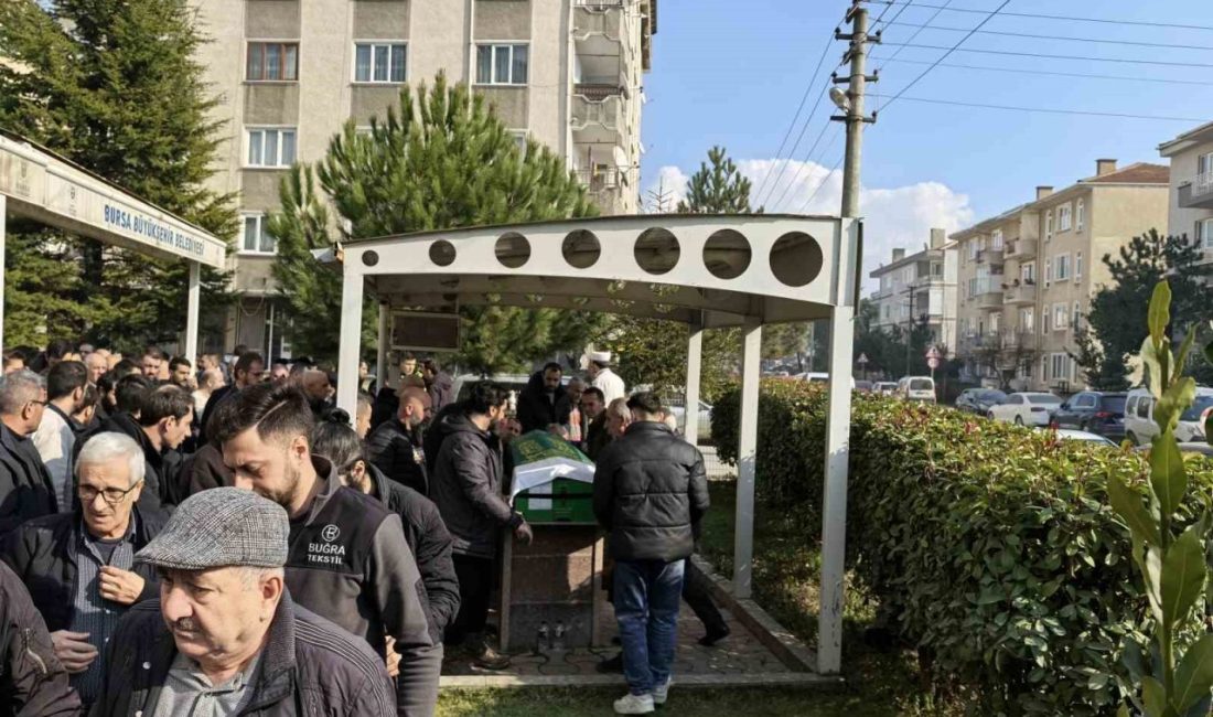 Bursa’nın İnegöl ilçesinde yarım saat arayla kalp krizi geçiren 30