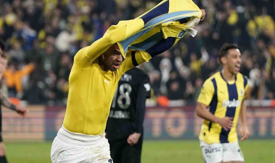Fenerbahçe’nin Faslı futbolcusu Youssef En-Nesyri, Çaykur Rizespor maçında attığı gol