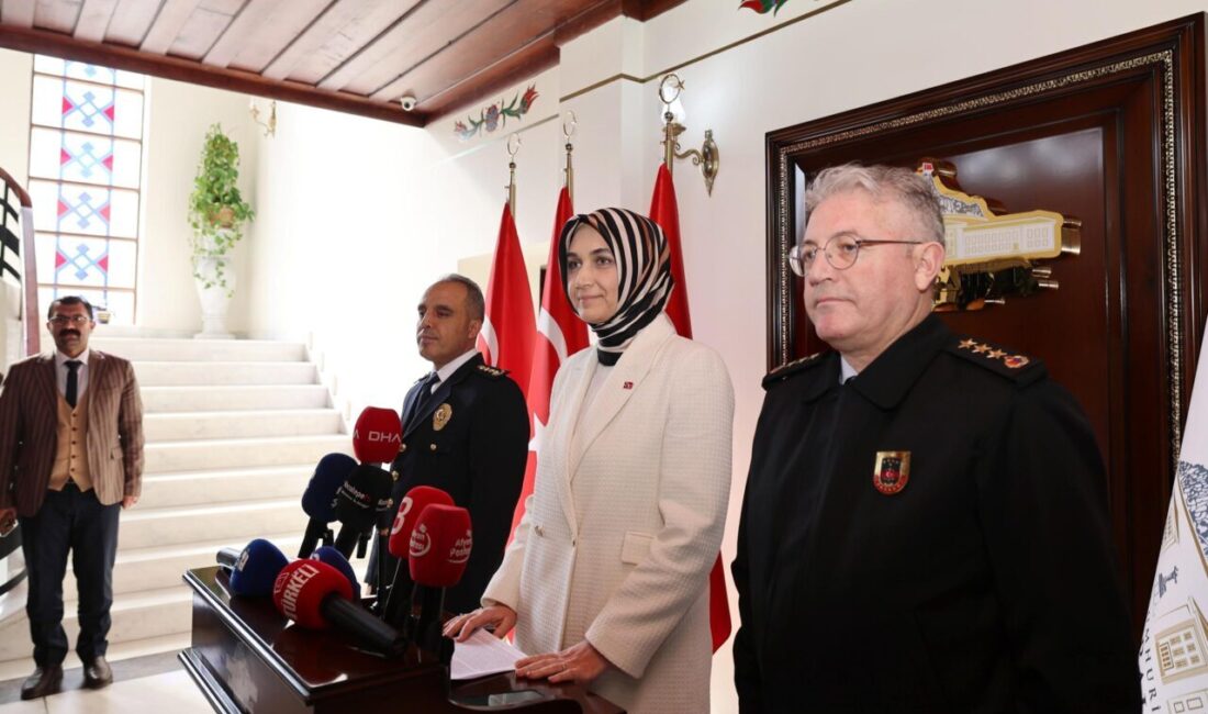 - Vali Kübra Güran Yiğitbaşı:
- "Kolluk kuvvetlerimiz, vatandaşlarımızın zor durumundan