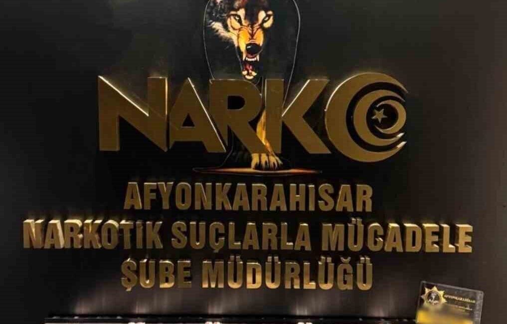 Afyonkarahisar Emniyet Müdürlüğü ekipleri yaptığı operasyonda 615 adet uyuşturucu hap