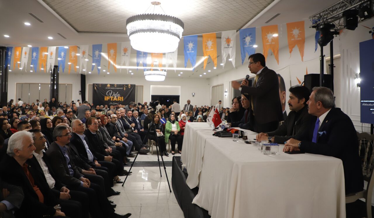 - "CHP'nin genel başkanı ve yönetimi, 'İddialar eğer gerçekse biz