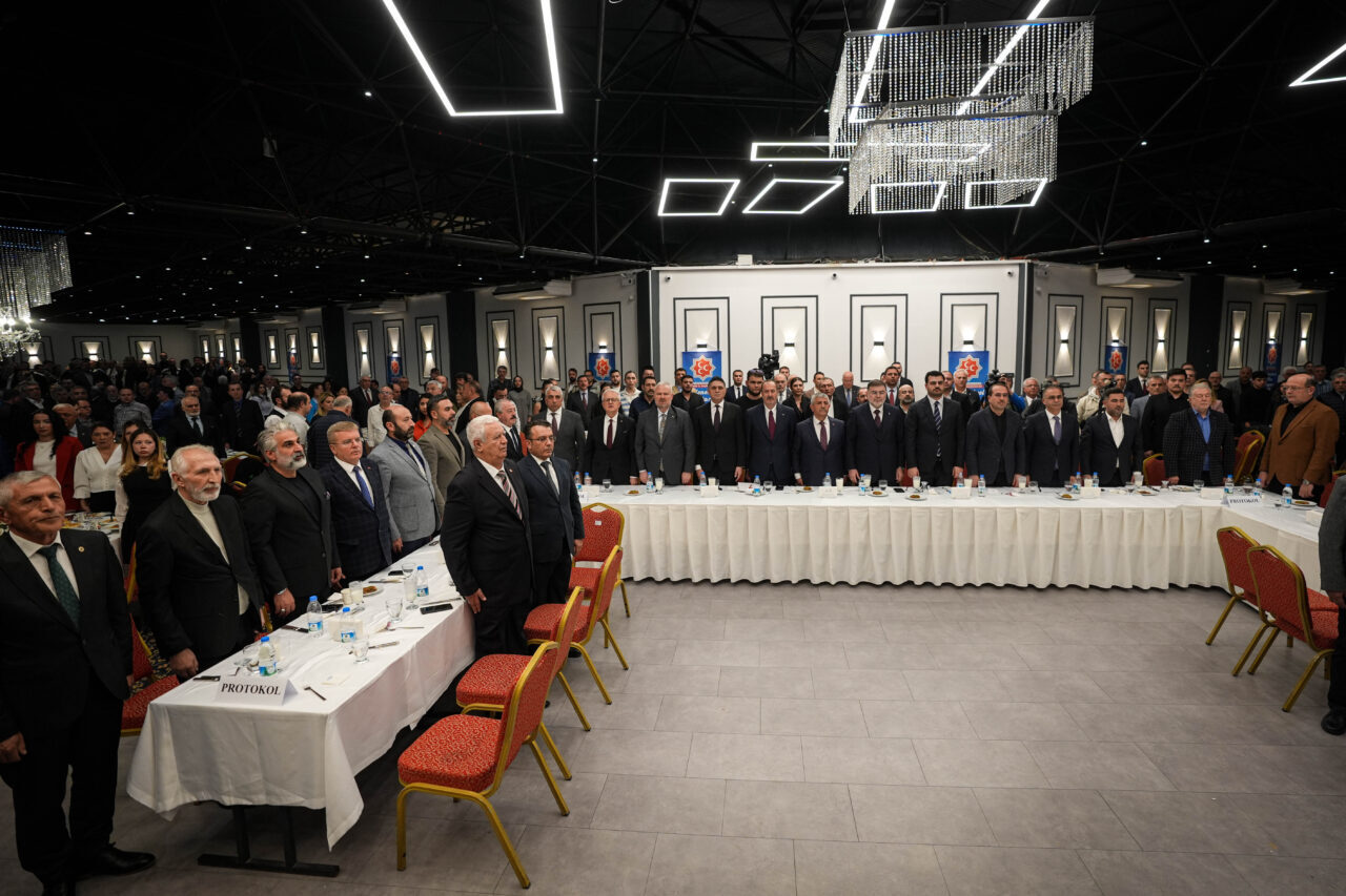 - "Dosyada Cumhuriyet Halk Partisi şüpheli durumunda değil, müşteki durumunda,