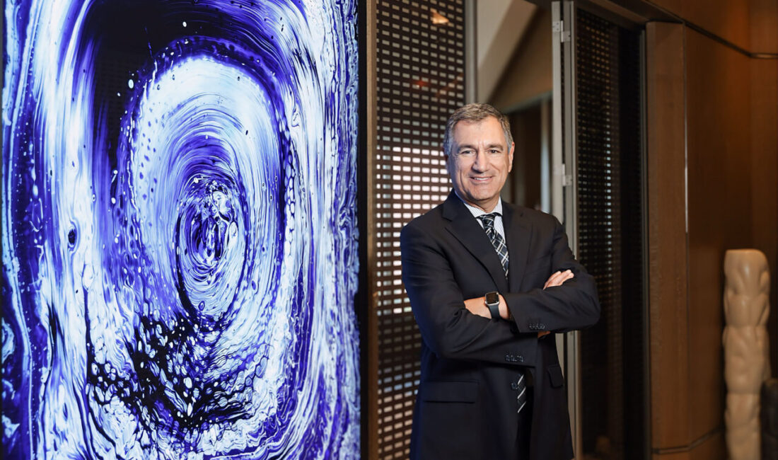 - Akbank Genel Müdürü Kaan Gür:
- "Gerçekleştirdiğimiz bu ihraç, bugüne