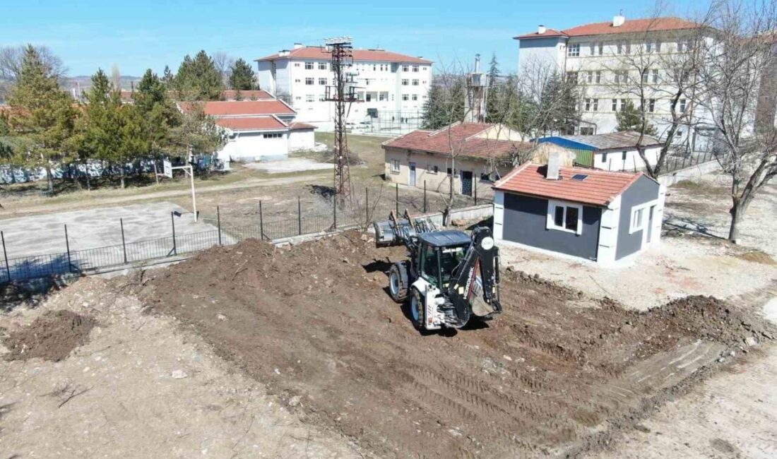 İnönü Belediye Başkanı Serhat Hamamcı, ilçede yeni açılacak olan çamaşırhane