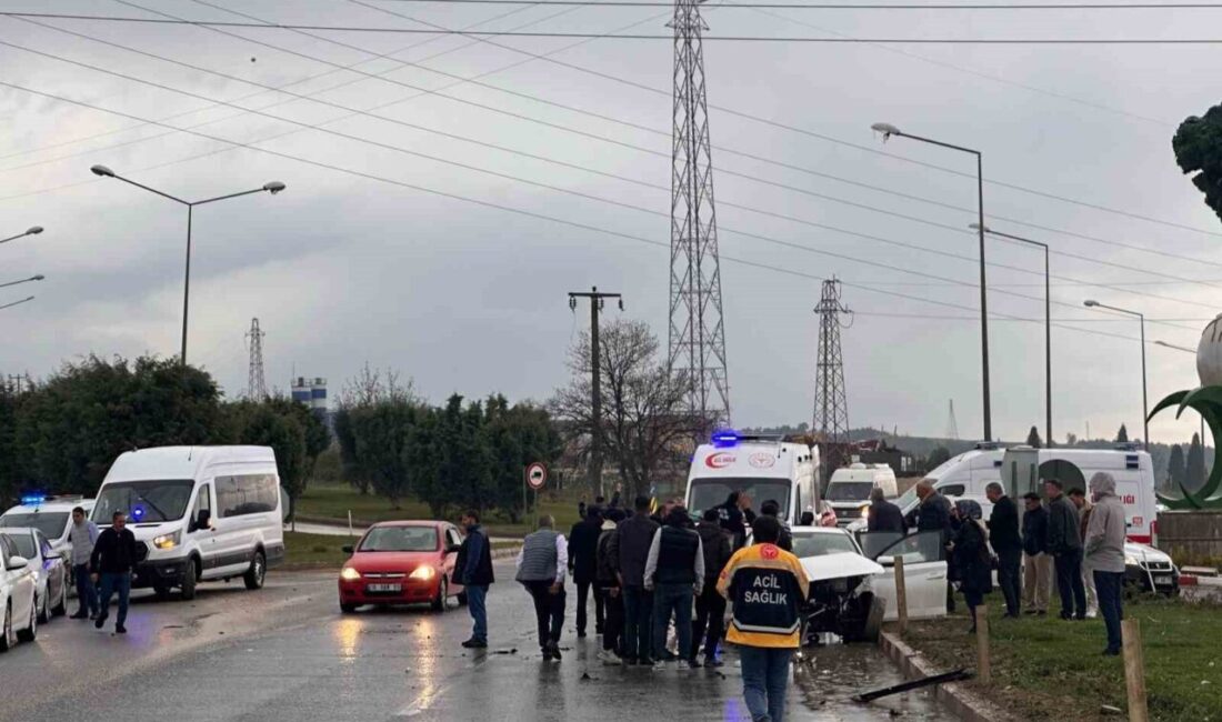Bilecik’te iki aracın çarpışması sonucu meydana gelen trafik kazasında 7
