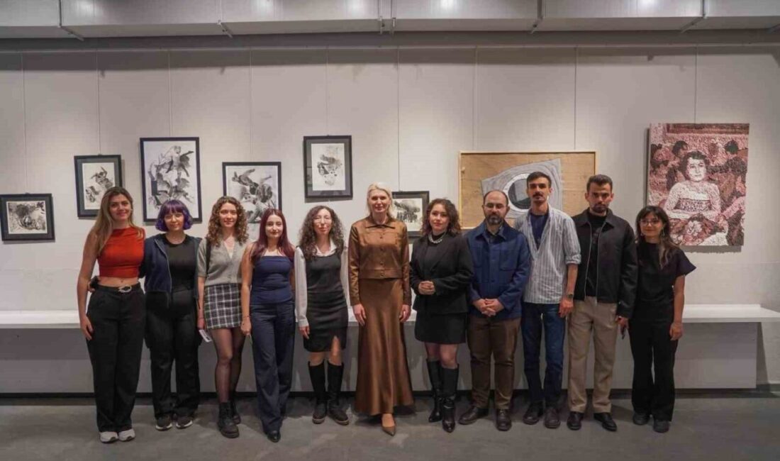 Eskişehir’deki genç sanatçılardan oluşan 9 kişilik bir ekibin eserlerini içeren