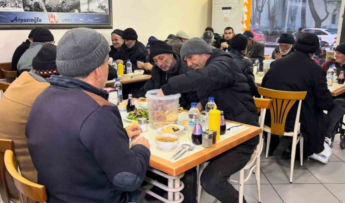 Afyonkarahisar’da yaklaşık 40 yıldır faaliyet gösteren restoran her yıl Ramazan