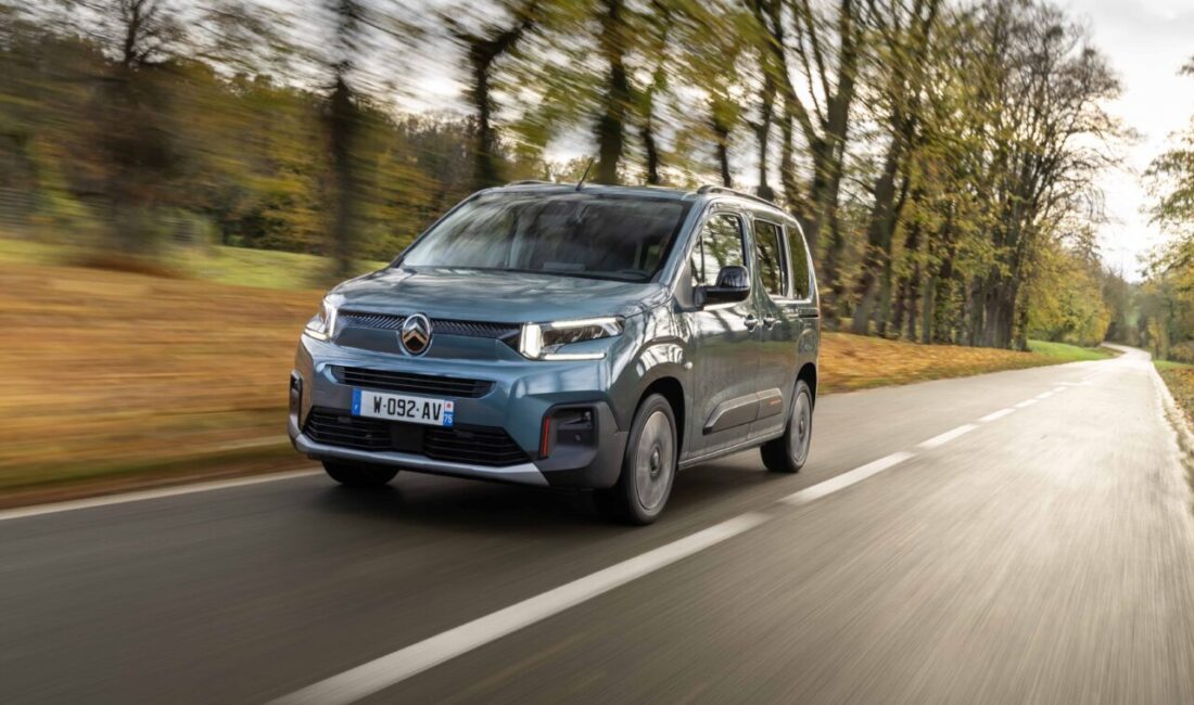 - Citroen, yeni C4 modelinin benzinli versiyonlarında 200 bin lira