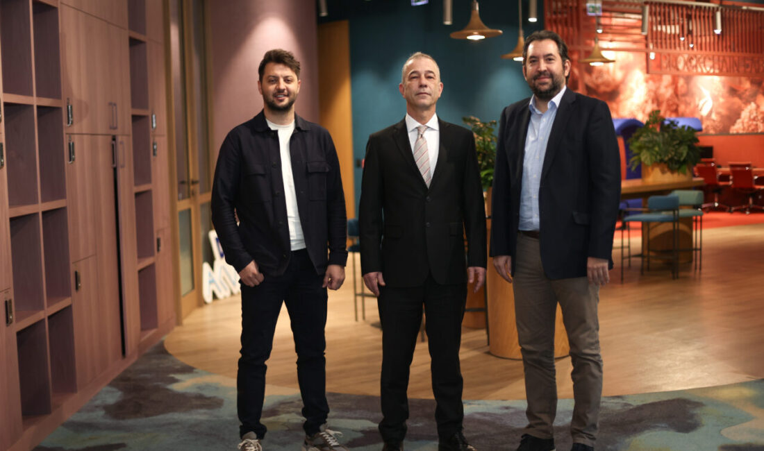 - Deniz Portföy Genel Müdürü Haldun Alperat: 
- "Fazla'nın sunduğu