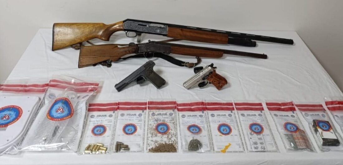 DENİZLİ (AA) – Denizli'de uyuşturucu operasyonunda 22 şüpheli gözaltına alındı.
