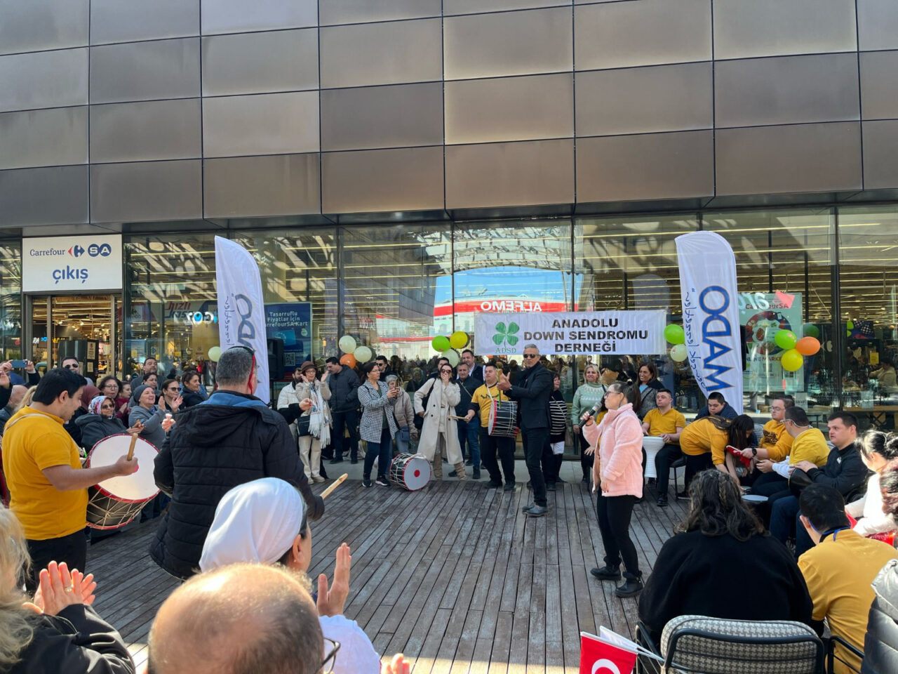 İZMİR (AA) – İzmir'de 21 Mart Dünya Down Sendromu Farkındalık