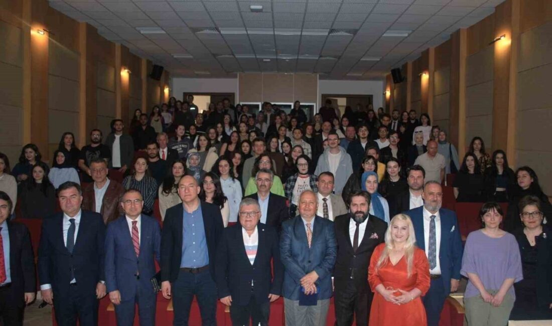 Eskişehir Anadolu Üniversitesi Edebiyat Fakültesi Türk Dili ve Edebiyatı Bölümü