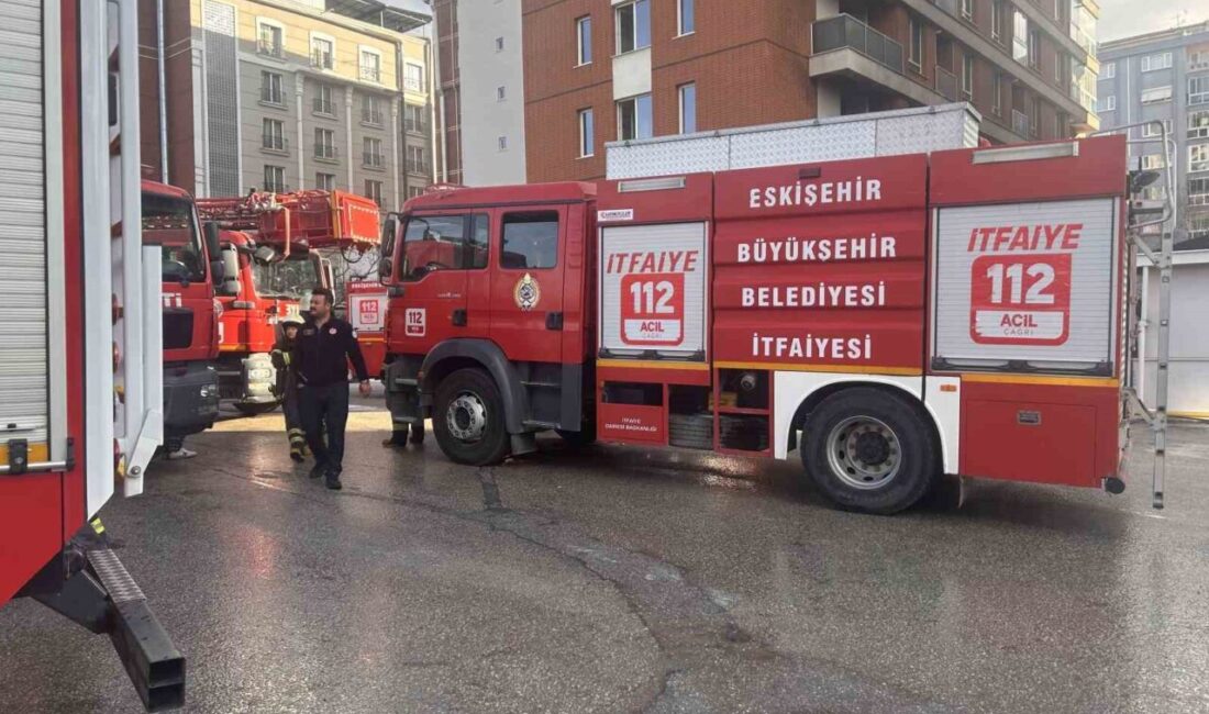 Eskişehir’de sabah saatlerinde bir otelin kafeterya bölümünde çıkan yangın paniğe