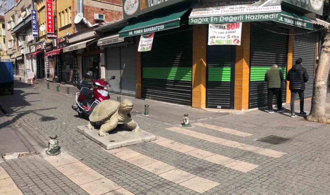 Ramazan Bayramı’nın ilk gününde Eskişehir kent merkezi, tatil için şehir