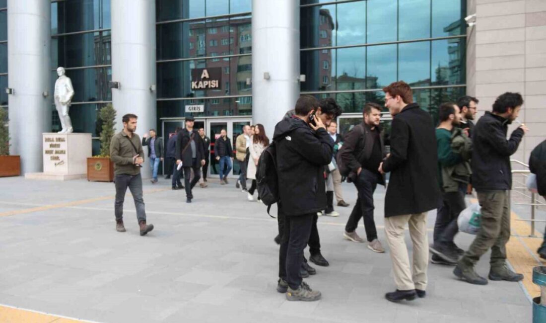 Eskişehir’de 5 gündür devam eden izinsiz gösterilen gözaltına alınarak adliyeye
