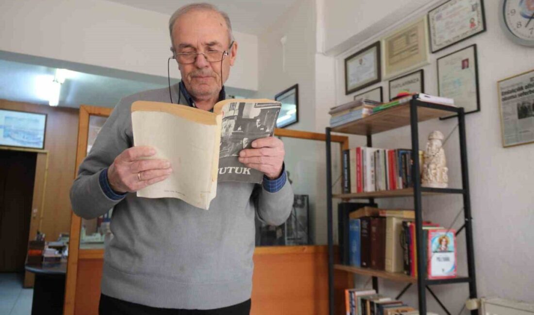 Eskişehir’de dükkânına kitaplık kuran Ali Ünal, kitapları “Al götür, oku