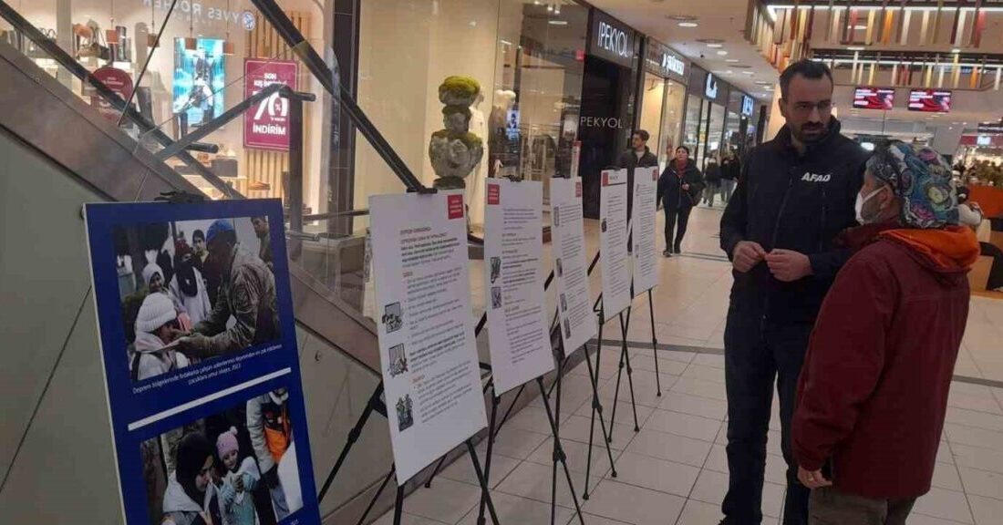 Espark Alışveriş Merkezi’nde, 1-7 Mart Deprem Haftası kapsamında, deprem farkındalığını