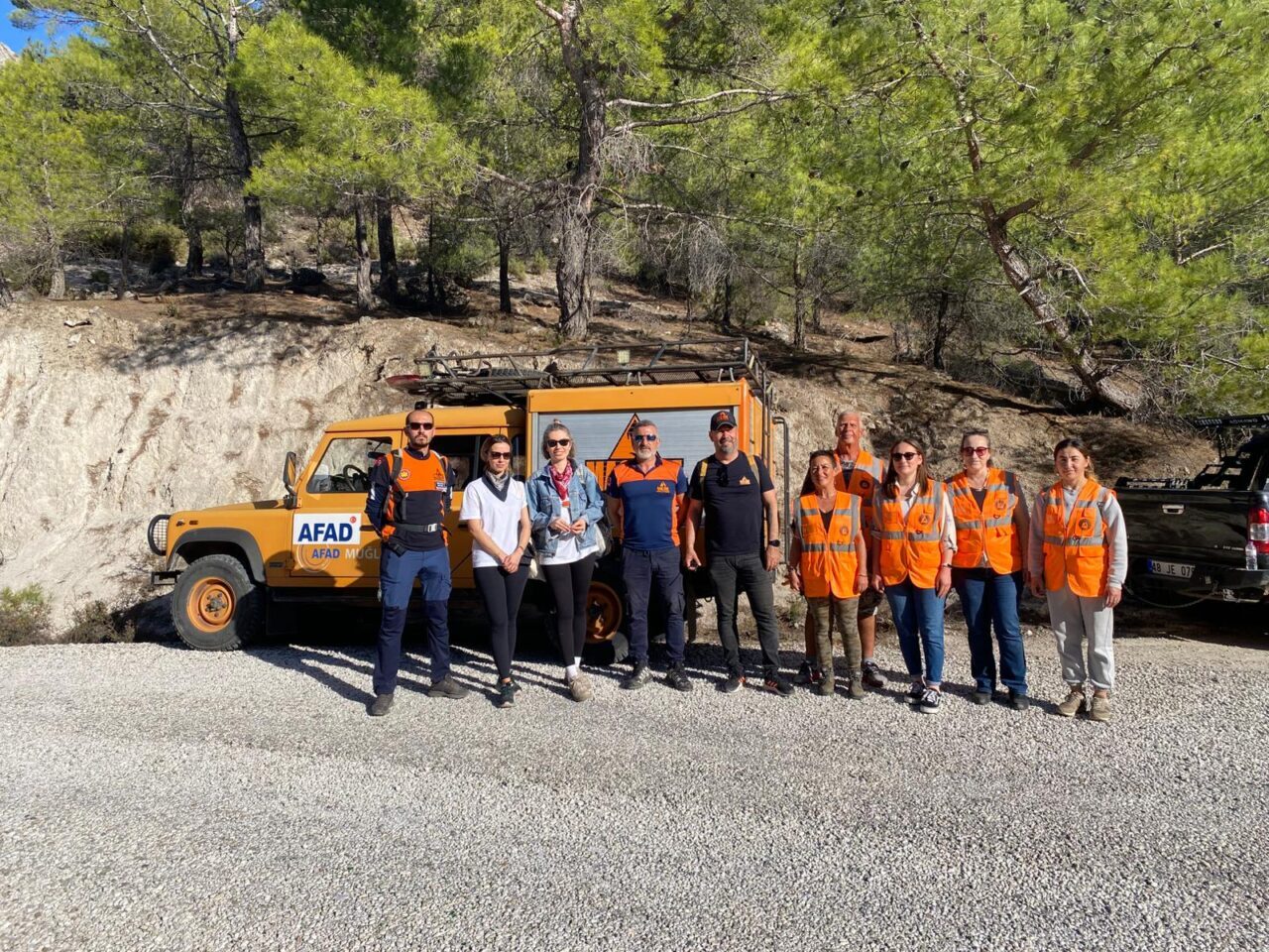 MUĞLA (AA) – Muğla'nın Fethiye ilçesinde doğa yürüyüşü sırasında ormanlık