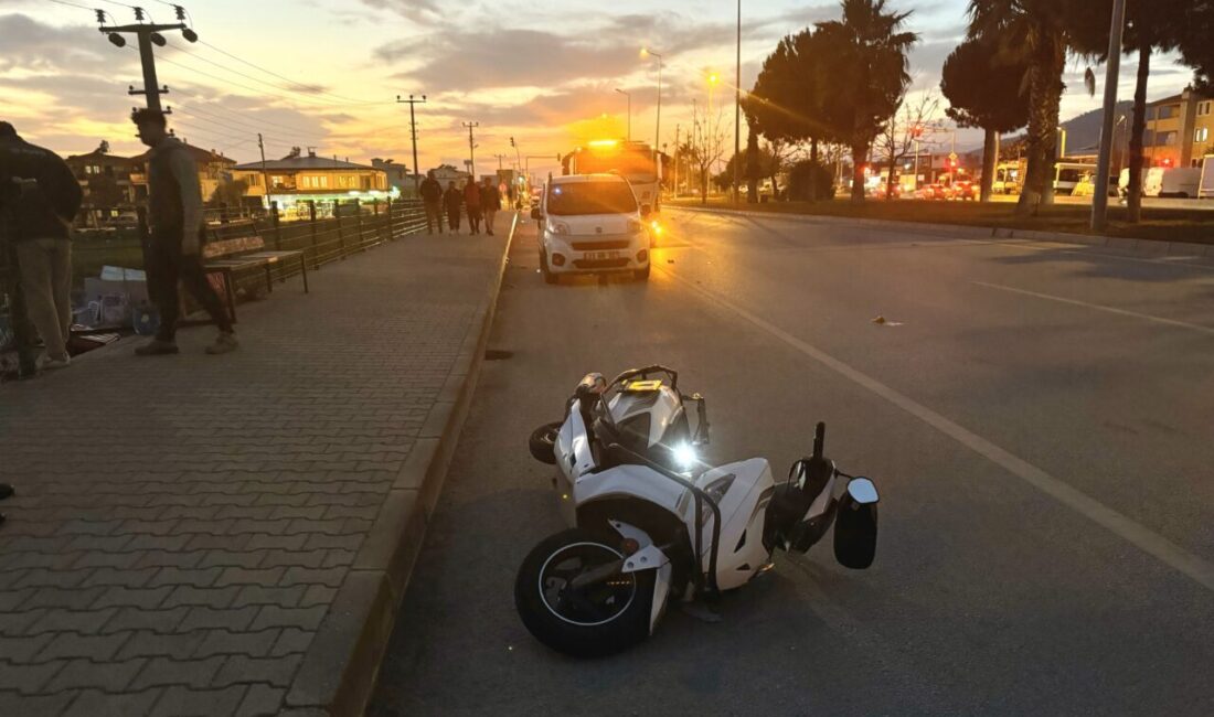 MUĞLA (AA) – Muğla'nın Fethiye ilçesinde otomobille çarpışan motosikletin sürücüsü
