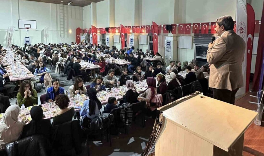 Eskişehir Gençlik ve Spor İl Müdürlüğü tarafından gerçekleştirilen iftar programında