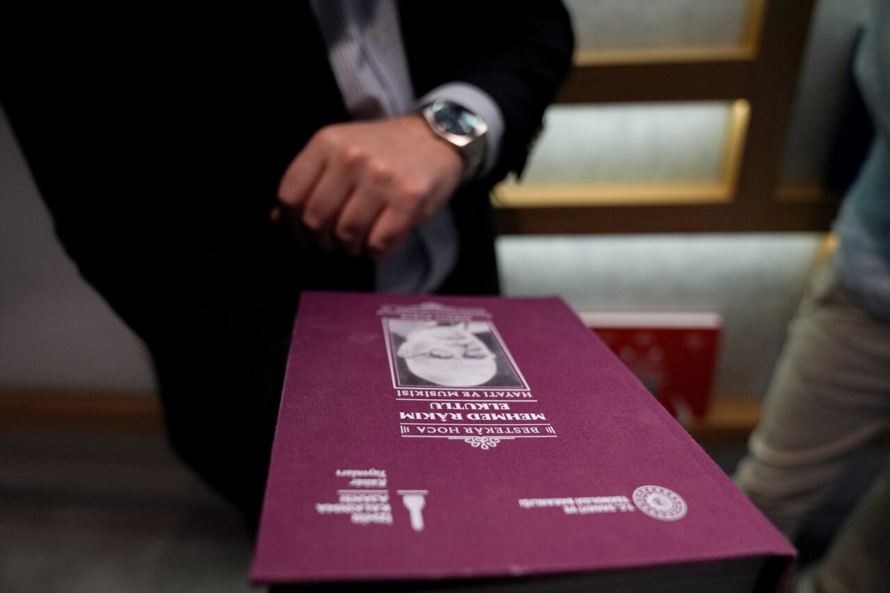 - İzmir'in sürdürülebilir kalkınması için bütüncül bir yaklaşımla çalışmalarını yürüten