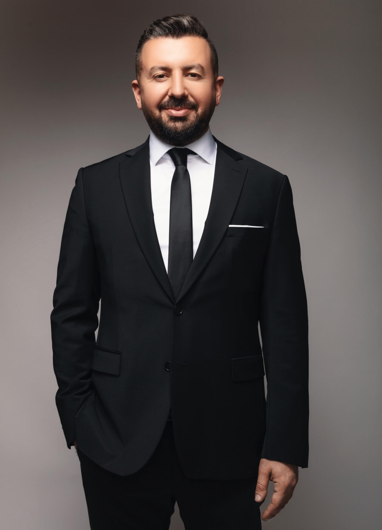 - Helmann Holding Yönetim Kurulu Başkanı Selman Özgün:
- "En kısa