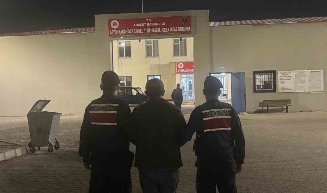 Afyonkarahisar’da 3 yıl 9 ay hapis cezasıyla aranan bir şahıs
