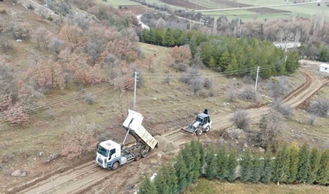 İnönü Belediyesi ekipleri tarafından İsmetpaşa Mahallesi’nde stabilize yol çalışması yapıldı.