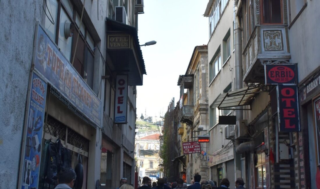 İZMİR (AA) – İzmir Otelciler Odası Başkanı İbrahim Veral, Konak