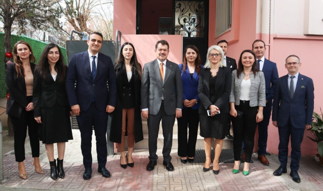 İZMİR (AA) – İzmir Cumhuriyet Başsavcısı Ali Yeldan, Şiddet Önleme