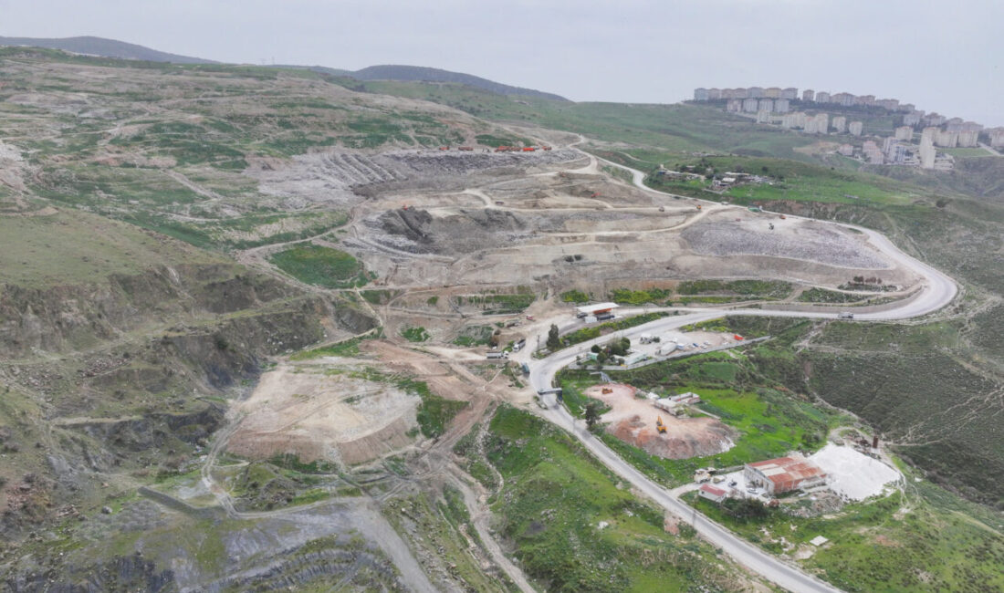 İZMİR (AA) – İzmir'de yaşayan Dursun Ali Kazar, mahkemenin "Harmandalı