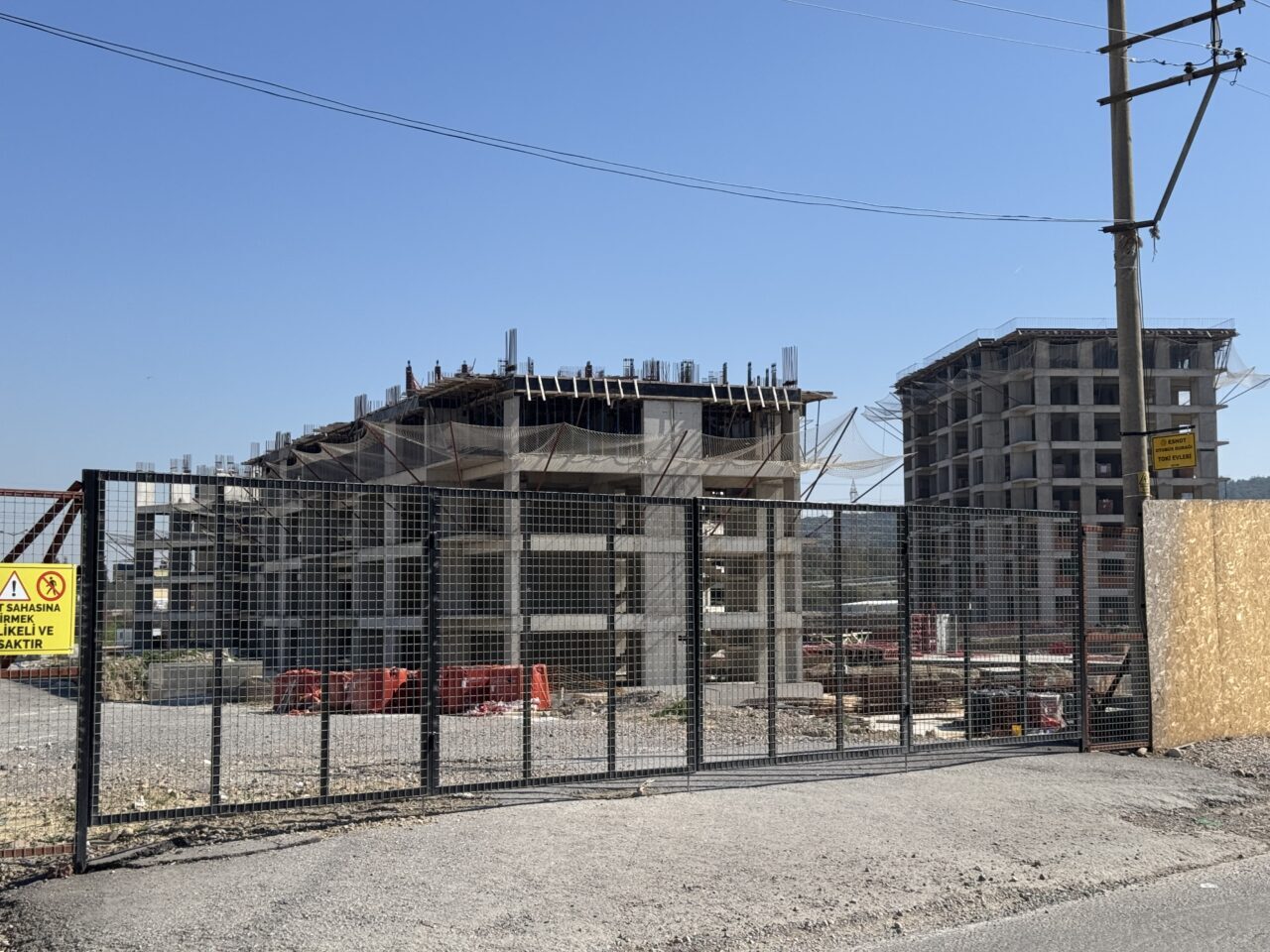 İZMİR (AA) – İzmir'in Karabağlar ilçesinde Uzundere Kentsel Dönüşüm Projesi'nin