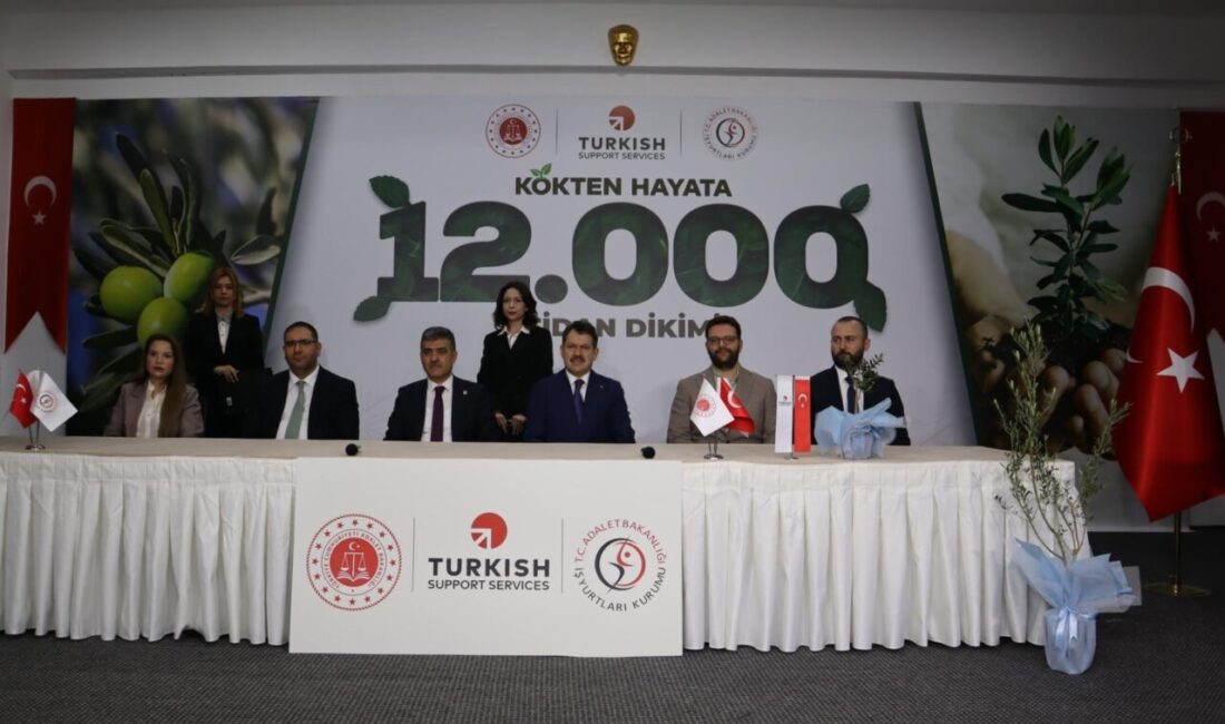 İZMİR (AA) – İzmir'de Adalet Bakanlığı İşyurtları Kurumu ile THY