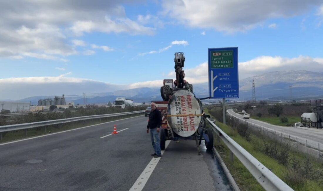 İZMİR (AA) – İzmir'in Kemalpaşa ilçesinde otomobil ile traktörün çarpıştığı