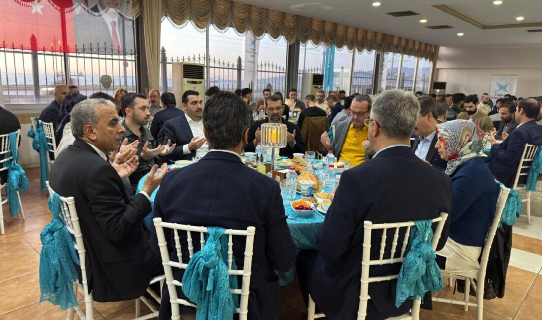 İZMİR (AA) – Türkiye Gençlik Vakfı (TÜGVA) İzmir Temsilciliği tarafından