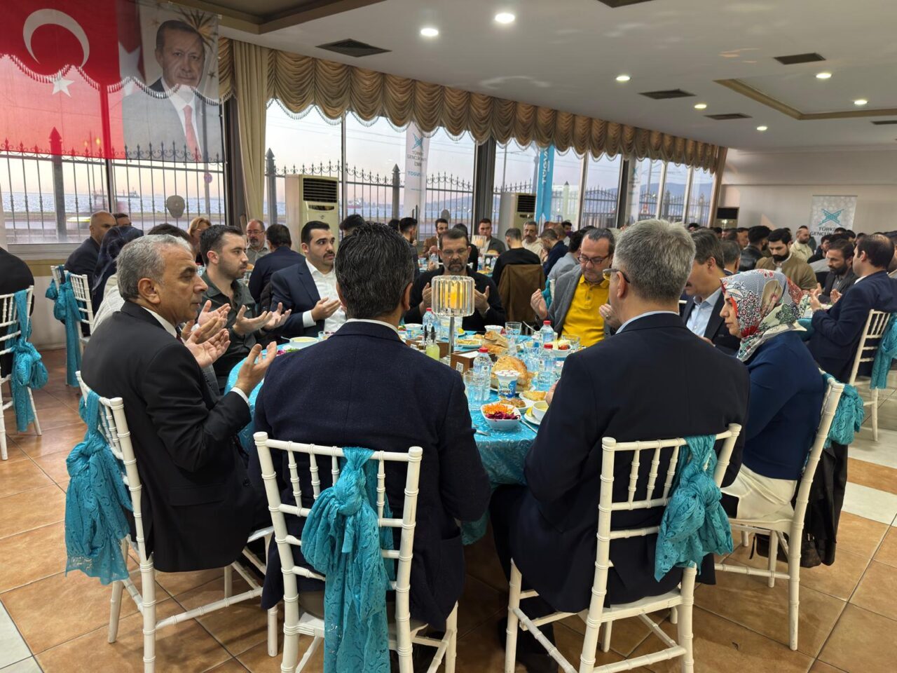 İZMİR (AA) – Türkiye Gençlik Vakfı (TÜGVA) İzmir Temsilciliği tarafından