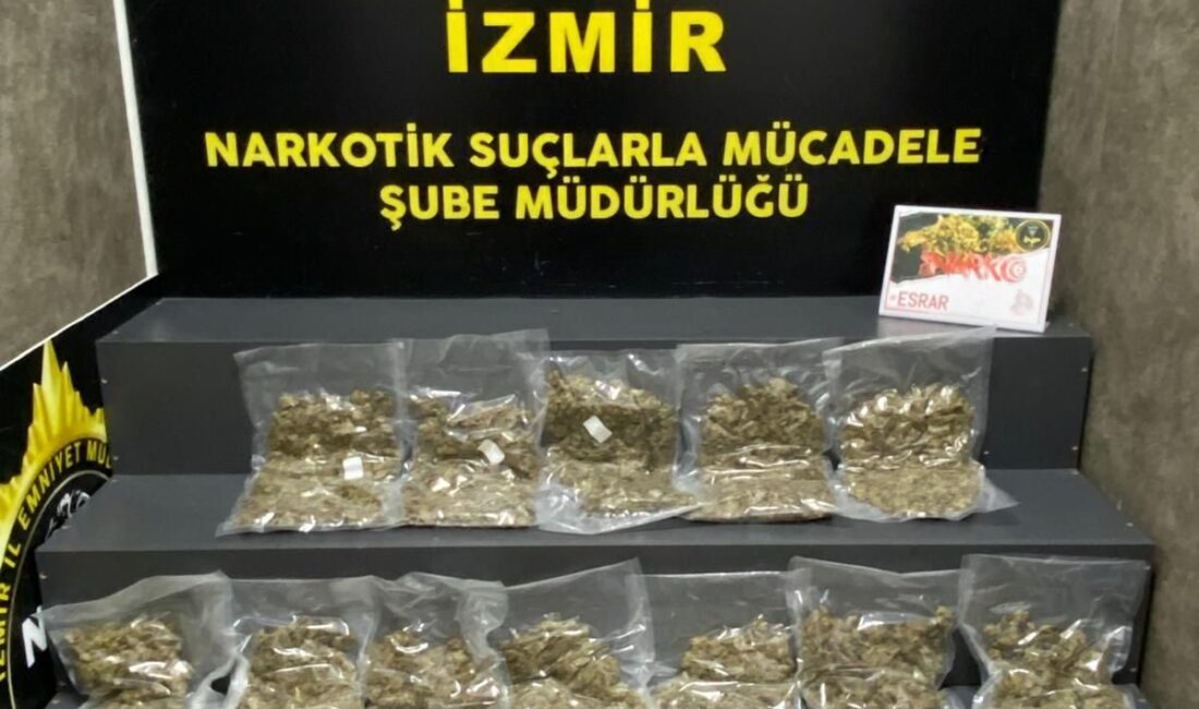 İZMİR (AA) – İzmir'in Bornova ilçesinde uyuşturucu operasyonunda gözaltına alınan