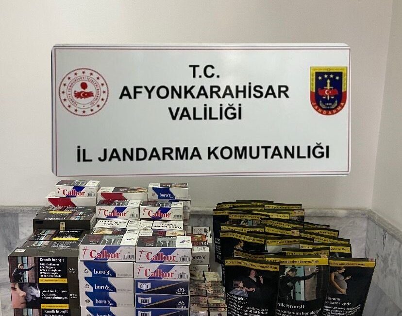 Afyonkarahisar’da jandarma tarafından bir iş yerine yapılan baskında 22 bin