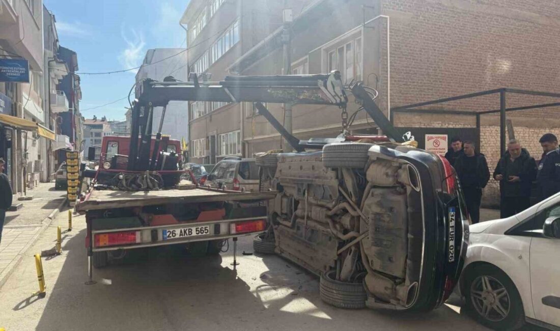Eskişehir’de park halinde bulunduğu yerden kaldırılmak istenen lüks araçta, çekiciden