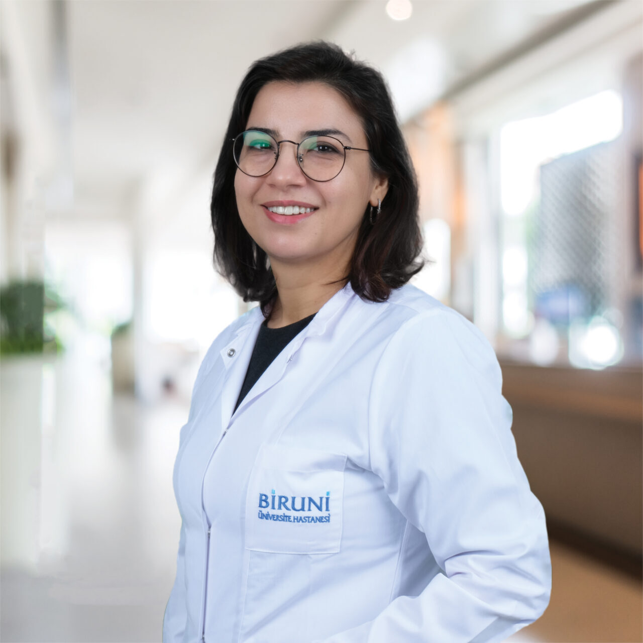 - Biruni Üniversitesi Tıp Fakültesi Hastanesi Onkoloji Uzmanı Prof. Dr.