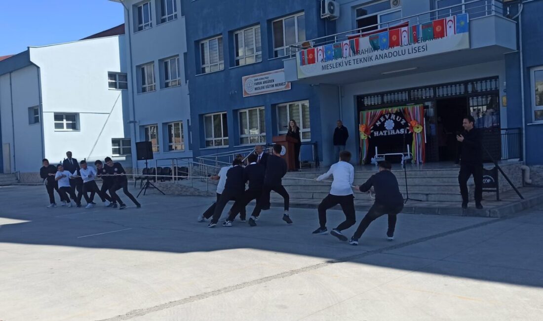 İZMİR (AA) – İzmir'in Kemalpaşa ilçesinde Nevruz Bayramı dolasıyla etkinlik
