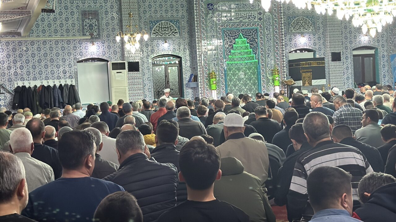 KONYA (AA) – Konya, Afyonkarahisar, Aksaray ve Karaman'da Kadir Gecesi