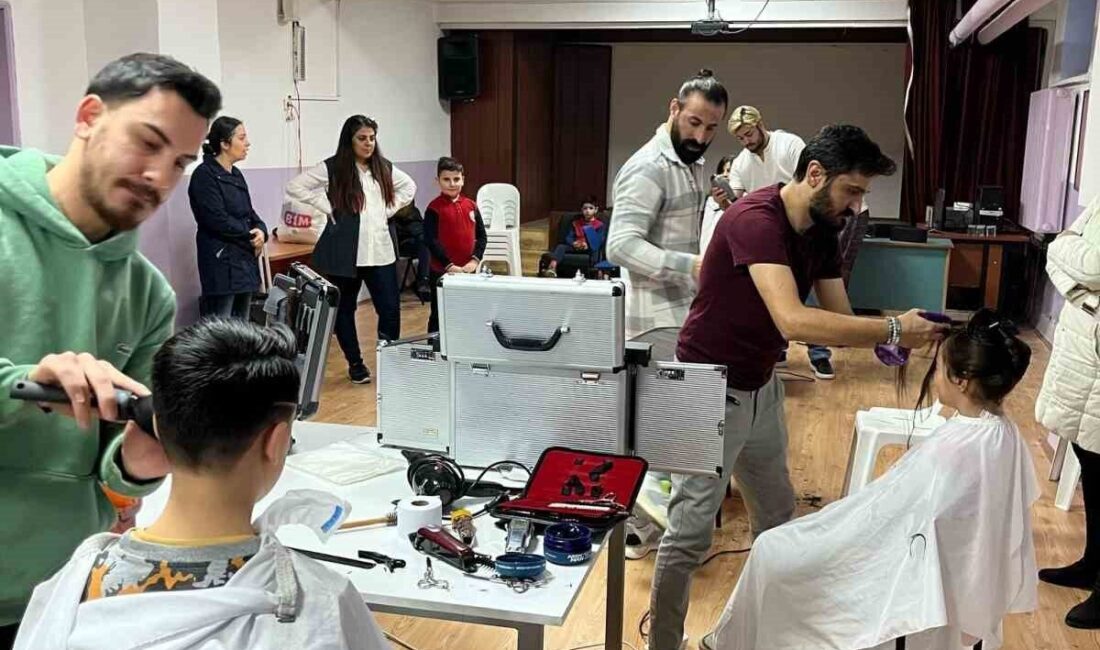 Eskişehir’de ’Kucak Dolusu Hayaller Projesi’ çerçevesinde, Ramazan Bayramı öncesi kız