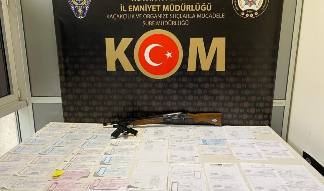 KÜTAHYA (AA) – Kütahya merkezli 3 ilde düzenlenen operasyonda suç
